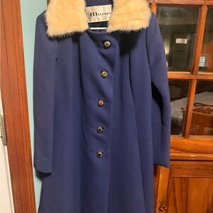 Elegant Blue and Cream Cape with Faux Fur Collar